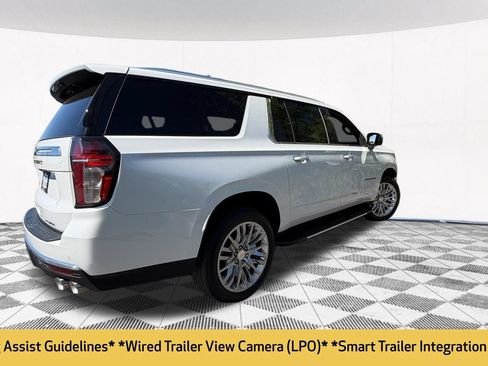 Used 2023 Chevrolet Suburban Premier w/ Premium Package AWD/4WD image 28