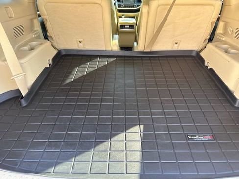 Used 2019 Toyota Highlander Limited FWD image 11