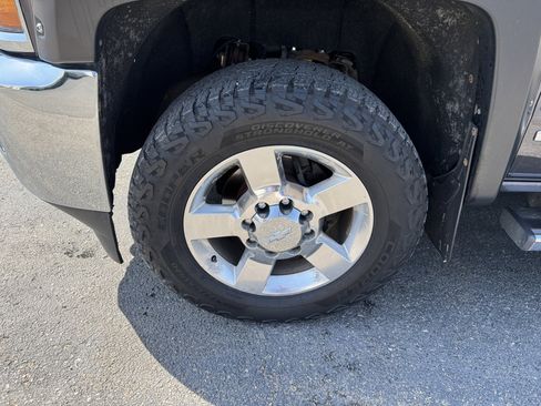 Used 2016 Chevrolet Silverado 2500 LTZ w/ Duramax Plus Package AWD/4WD image 42