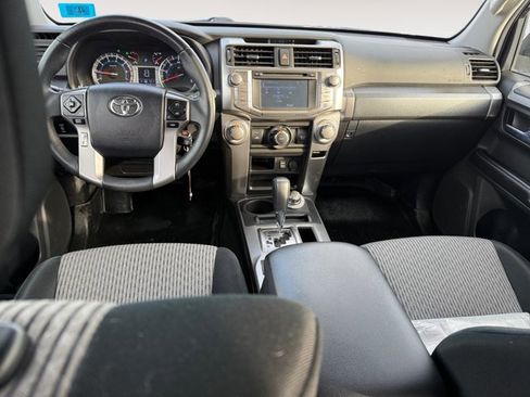 Used 2016 Toyota 4Runner SR5 image 10