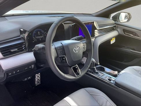 New 2026 Toyota Camry SE image 5