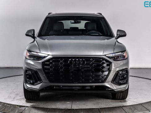 Used 2024 Audi Q5 e Prestige w/ Prestige Package AWD/4WD image 8