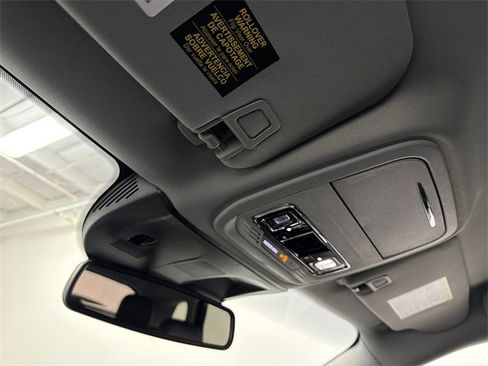 Used 2022 Lincoln Corsair FWD image 31