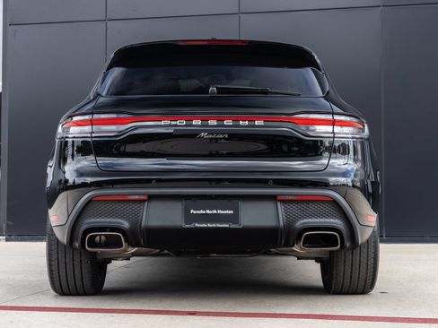 Certified 2026 Porsche Macan AWD/4WD image 10