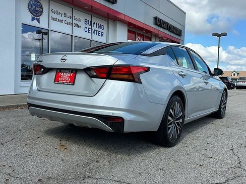 Used 2025 Nissan Altima 2.5 SV FWD image 6