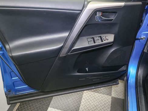 Used 2017 Toyota RAV4 XLE w/ Plus Extra Value Package image 41