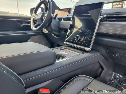 New 2025 GMC Sierra EV Denali image 19