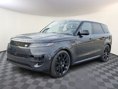 New 2025 Land Rover Range Rover Sport SE