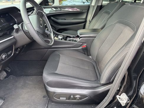 Used 2023 Jeep Grand Cherokee Laredo w/ Trailer Tow Prep Group (B) image 16