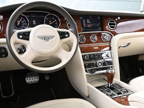 Used 2016 Bentley Mulsanne Speed image 8