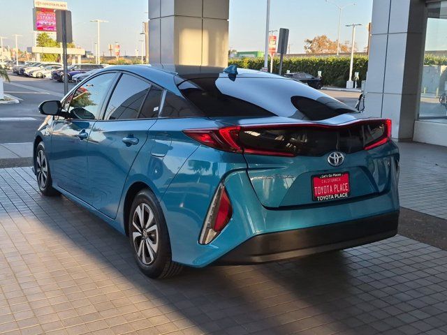 Used 2017 Toyota Prius Prime Premium FWD image 11
