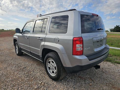 Used 2015 Jeep Patriot Sport w/ Power Value Group AWD/4WD image 4
