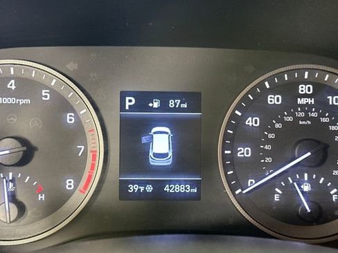 Used 2020 Hyundai Tucson Value w/ Winter Weather Package image 18