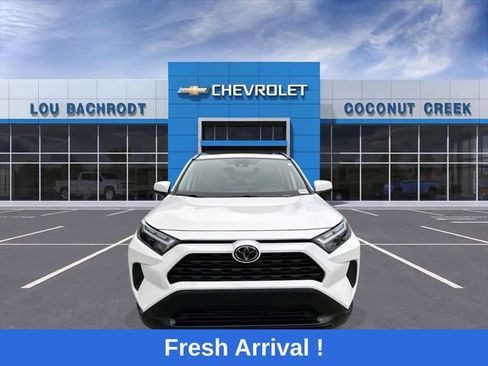 Used 2023 Toyota RAV4 XLE w/ Convenience Package FWD image 3