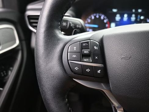 Used 2020 Ford Explorer Limited RWD image 14