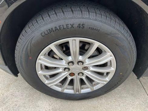 Used 2017 Cadillac XT5 FWD image 9