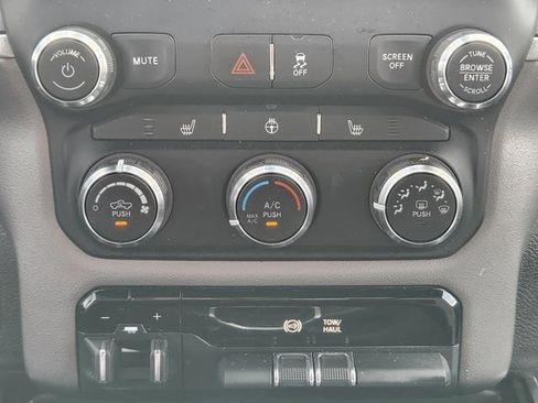 Used 2024 RAM 3500 Big Horn image 15