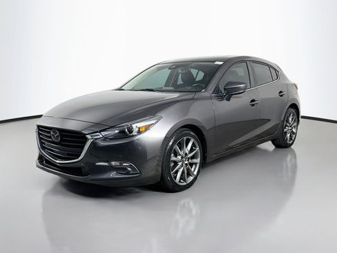 Used 2018 MAZDA MAZDA3 Grand Touring w/ Premium Equipment Package FWD image 4