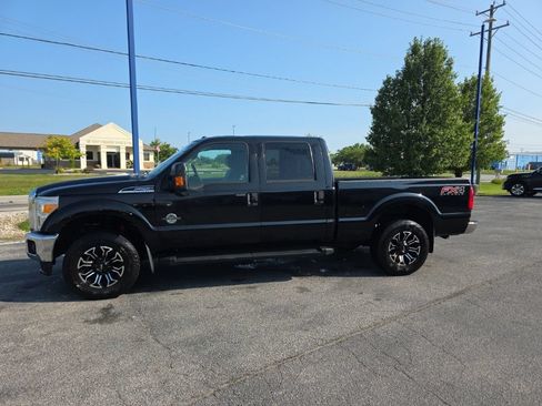 Used 2015 Ford F250 XLT w/ FX4 Off-Road Package AWD/4WD image 2