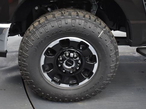 New 2025 Ford F350 Lariat w/ Lariat Ultimate Package image 8