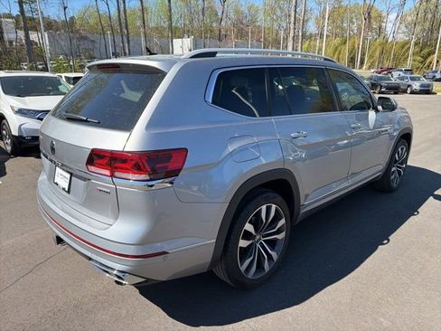 Used 2022 Volkswagen Atlas SEL Premium image 5