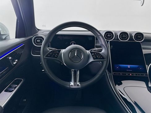 Certified 2025 Mercedes-Benz GLC 300 image 23