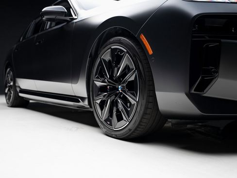 Used 2023 BMW i7 xDrive60 image 77