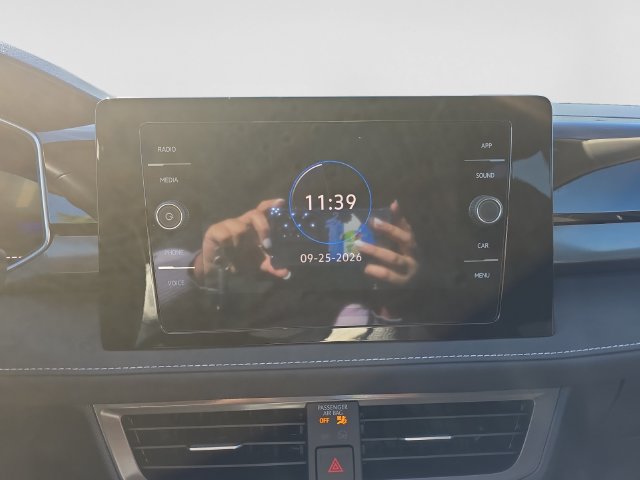 Certified 2026 Volkswagen Taos SE FWD image 15