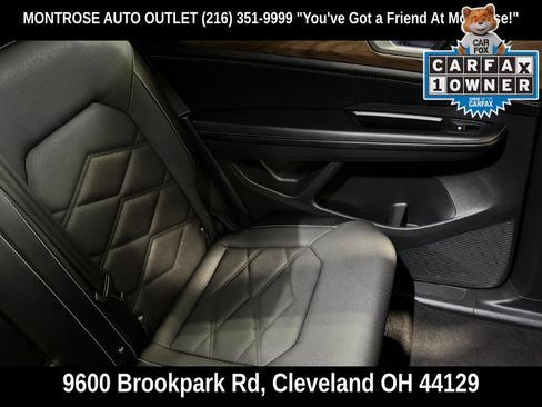 Used 2024 Volkswagen Atlas SE AWD/4WD image 35