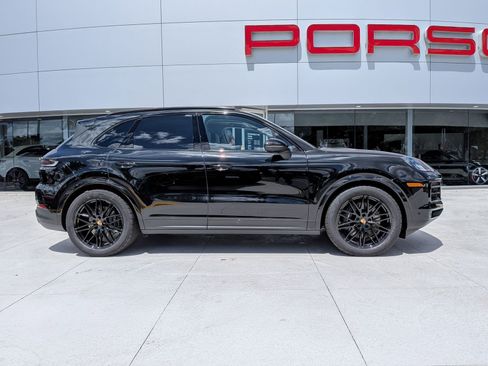 New 2026 Porsche Cayenne AWD/4WD image 8