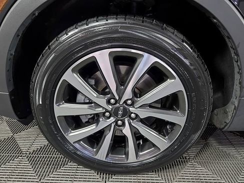 Certified 2019 Lincoln MKC Reserve w/ MKC Climate Package image 8