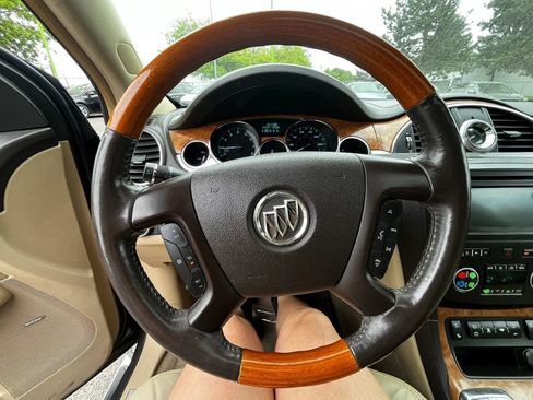 Used 2009 Buick Enclave CXL w/ Entertainment Package #4 AWD/4WD image 23