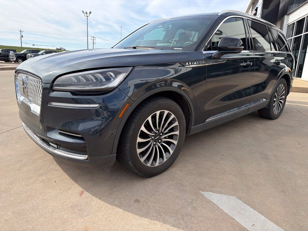Used 2022 Lincoln Aviator Reserve w/ Class IV Trailer Tow Package RWD image 7