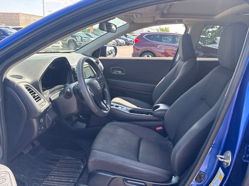 Used 2019 Honda HR-V EX image 16