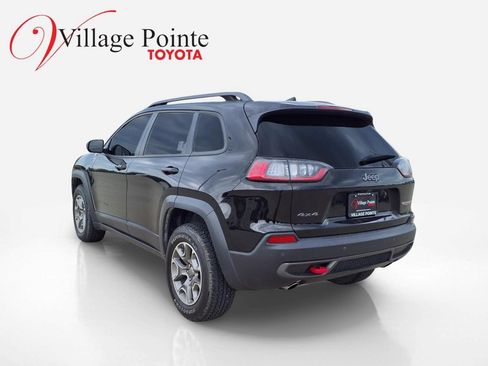 Used 2021 Jeep Cherokee Trailhawk AWD/4WD image 3