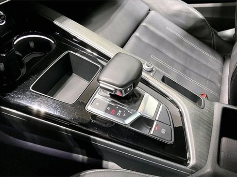 Used 2020 Audi A4 2.0T Premium w/ Convenience Package image 13