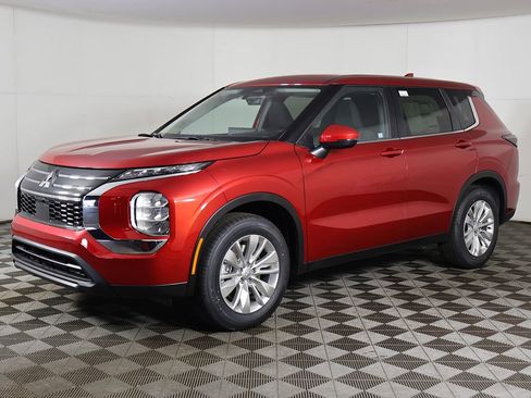 New 2026 Mitsubishi Outlander ES AWD/4WD image 8