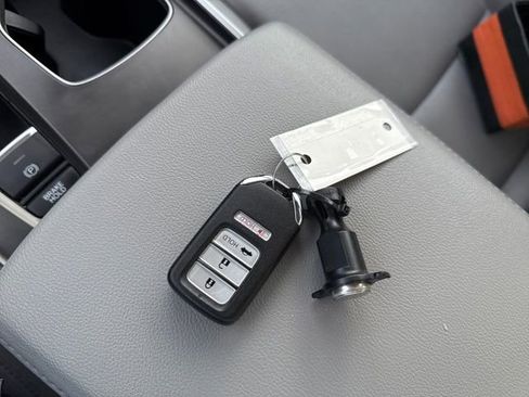 Used 2019 Honda Accord LX image 29