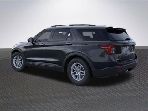New 2026 Ford Explorer Active RWD image 4