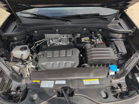 Used 2025 Volkswagen Atlas Cross Sport SE FWD image 34