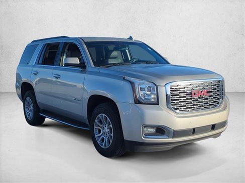 Used 2017 GMC Yukon SLT w/ Open Road Package image 3