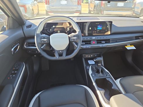 New 2025 Kia K4 GT-Line image 7