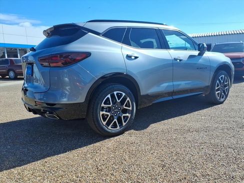 New 2025 Chevrolet Blazer RS w/ Driver Confidence II Package FWD image 4