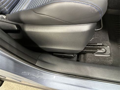 Used 2024 Toyota Corolla Cross XSE image 29