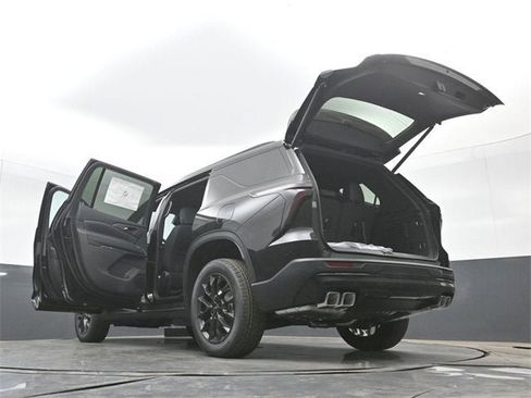 New 2026 Chevrolet Traverse LT image 58