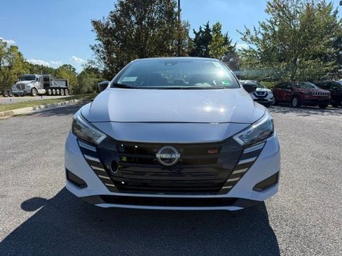 New 2025 Nissan Versa SR w/ Trunk Package image 3