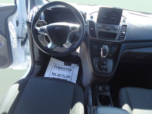 Used 2020 Ford Transit Connect XLT FWD image 11