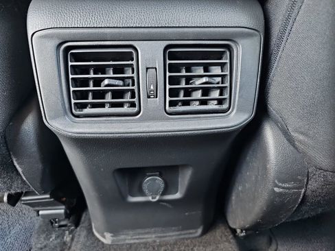 Used 2021 Toyota RAV4 LE w/ Carpet Mat Package (TMS) AWD/4WD image 20