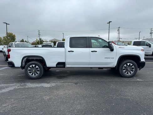 Used 2025 Chevrolet Silverado 2500 Custom w/ Custom Convenience Package AWD/4WD image 1