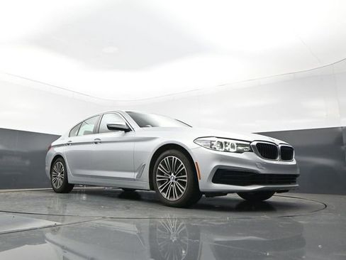 Used 2019 BMW 530i xDrive AWD/4WD image 27